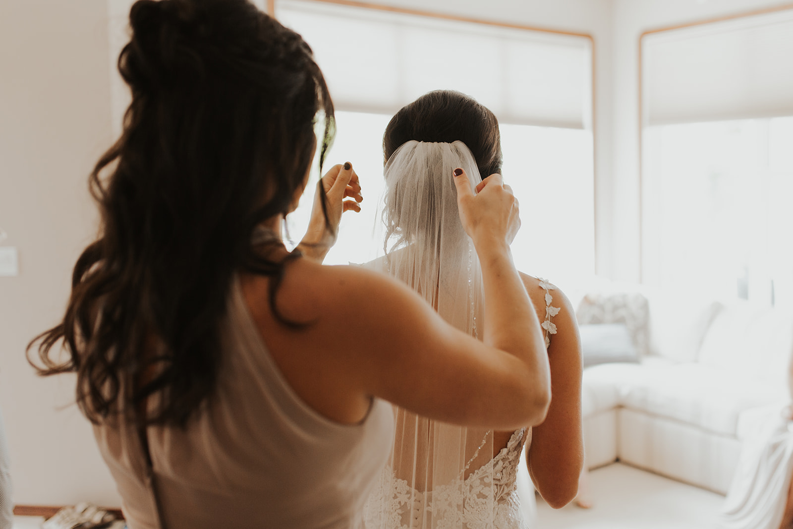 Photography on your wedding day - Getting Ready Photos