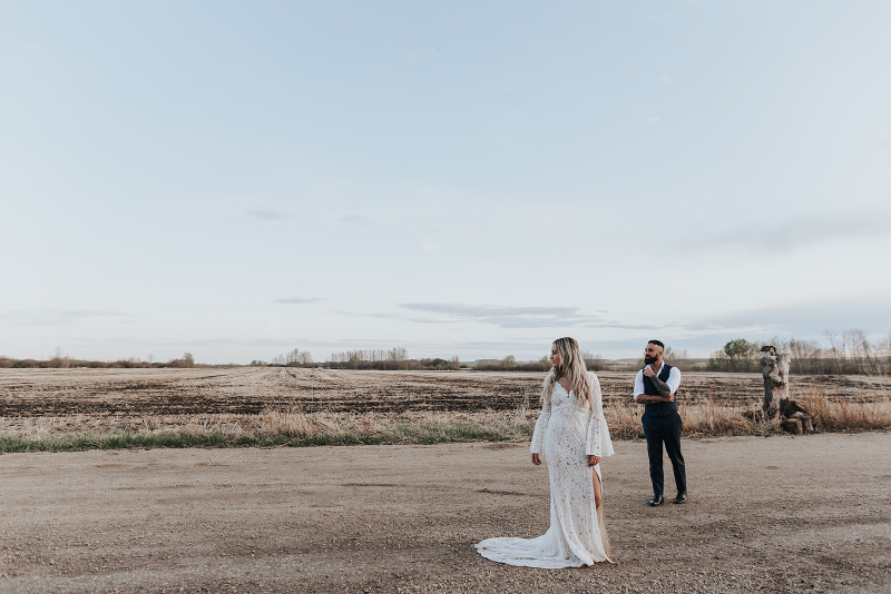 Edmonton wedding photos in Alberta prairies