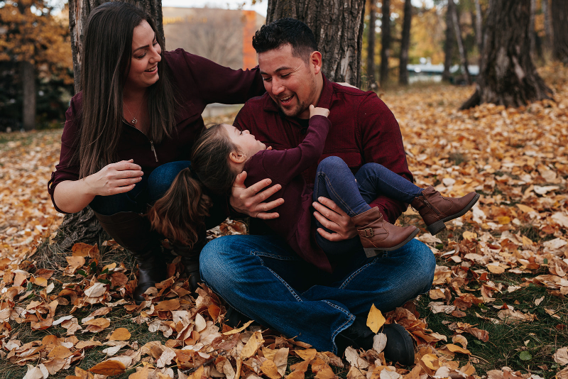 fall family photos in Edmonton