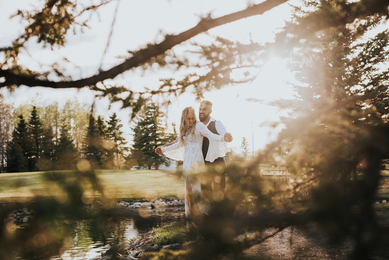 sunset photos at Pine and Pond wedding venue